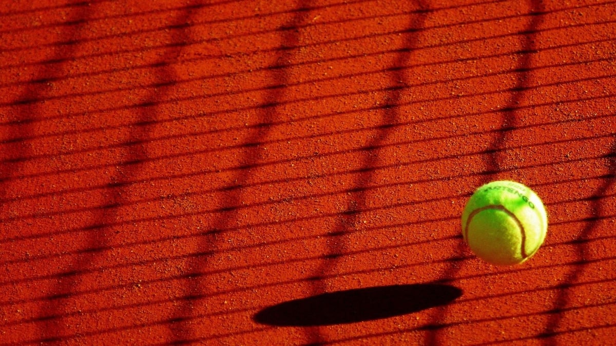 Tennis ball