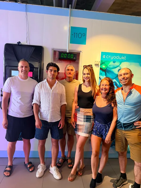 ❄️ THE RECOVERY RESET: Cryotherapy & Red Light Therapy — 4
