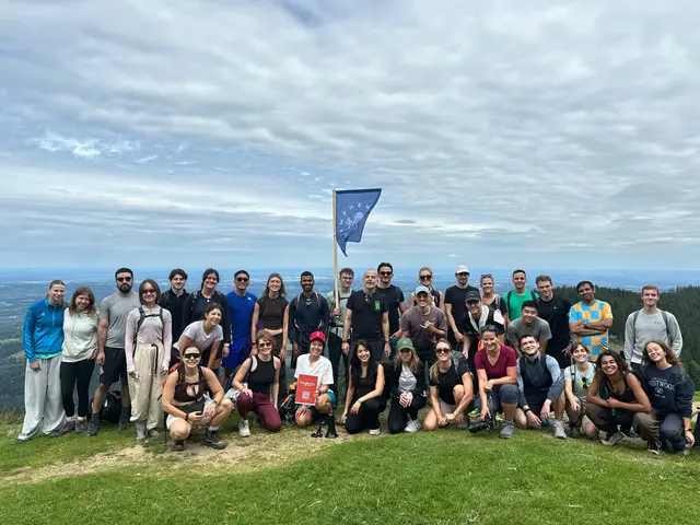 Hike to  Tegernsee | Nymphenruns X Longevity Munich